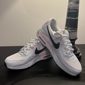 Nike Air Max Excee Running Shoes
Gray Black Rose Pink CD5432-002
Women Size 8.5